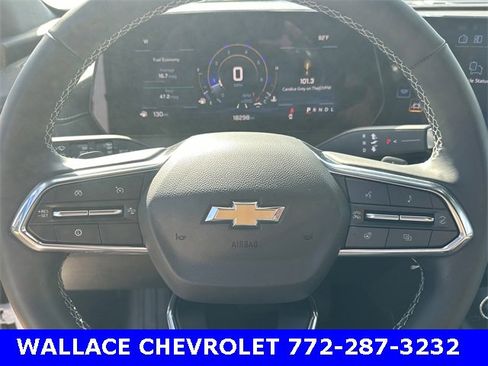 Certified 2025 Chevrolet Traverse LT image 18