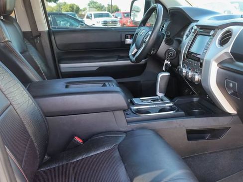 Used 2019 Toyota Tundra SR5 w/ SR5 Upgrade Package AWD/4WD image 19