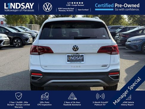 Certified 2022 Volkswagen Taos SE image 4