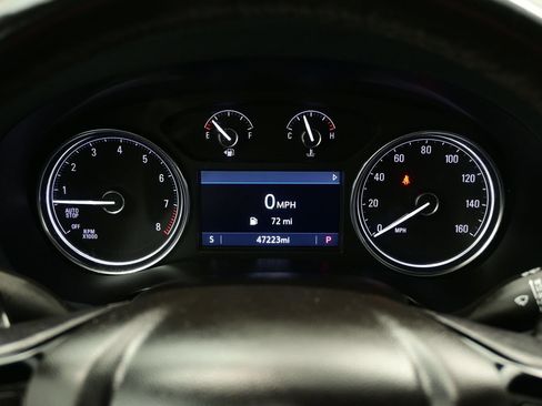 Used 2022 Buick Enclave Essence AWD/4WD image 27