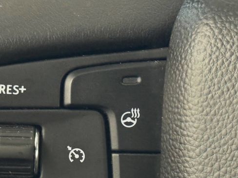 Used 2023 Cadillac XT6 Sport image 54