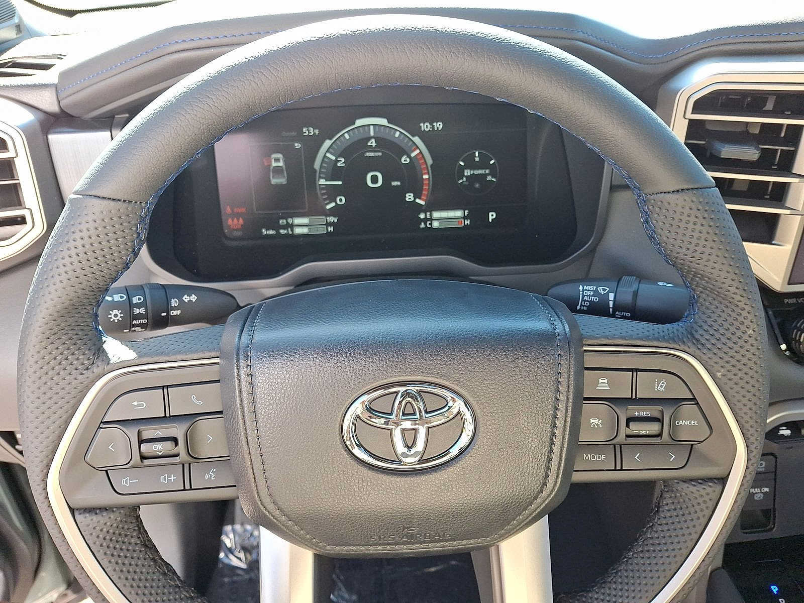 New 2026 Toyota Tundra Platinum w/ TRD Off-Road Package AWD/4WD image 17