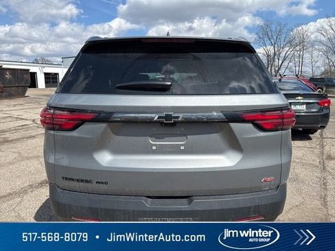 Used 2023 Chevrolet Traverse RS image 7