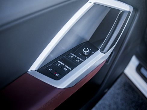 Used 2021 Audi Q3 2.0T Premium Plus w/ Premium Plus Package image 14