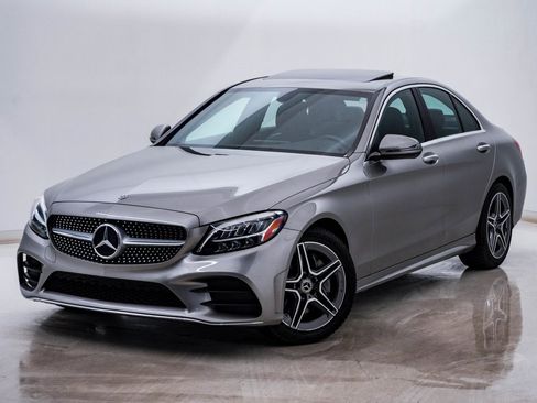Used 2020 Mercedes-Benz C 300 4MATIC Sedan image 3