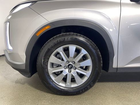 Certified 2025 Hyundai Palisade SEL image 12