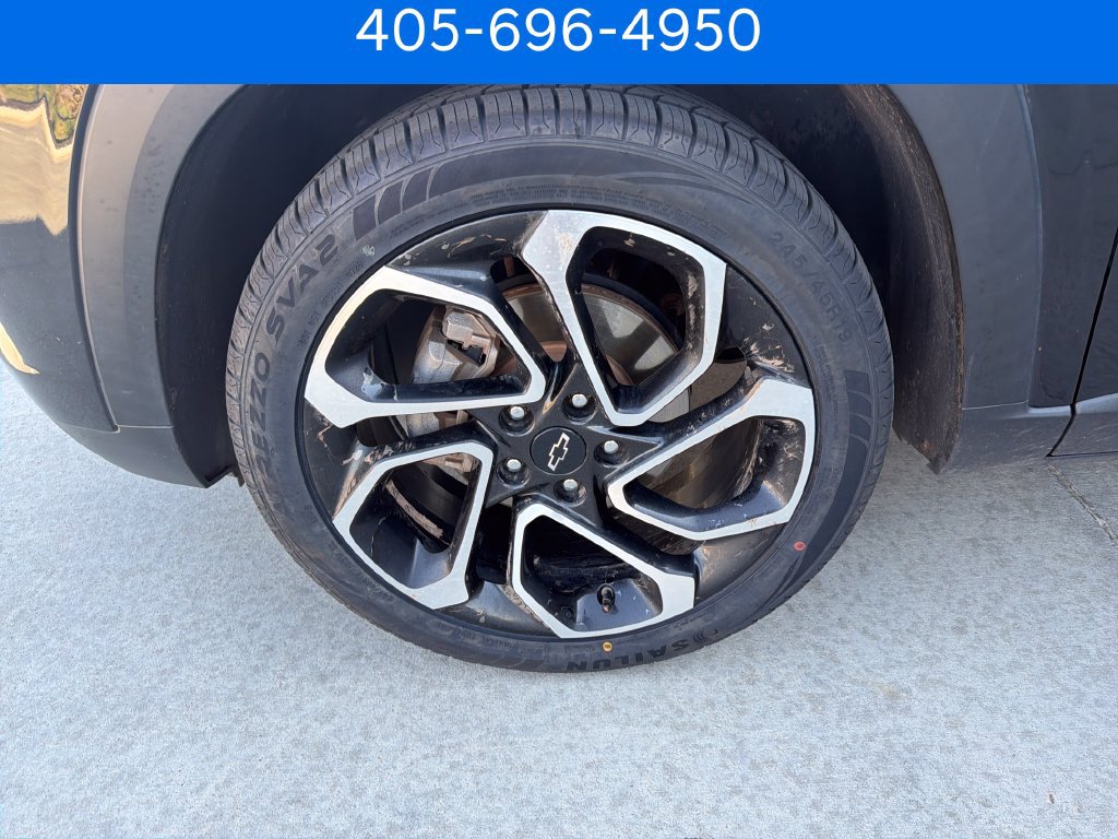 Used 2024 Chevrolet Trax RS w/ Sunroof Package FWD image 11