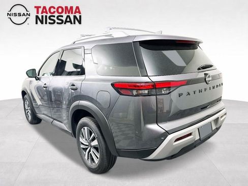 New 2025 Nissan Pathfinder SL w/ Black Appearance Package image 3