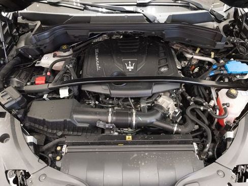 Used 2023 Maserati Grecale Modena image 3