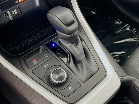 Certified 2025 Toyota RAV4 XLE image 16