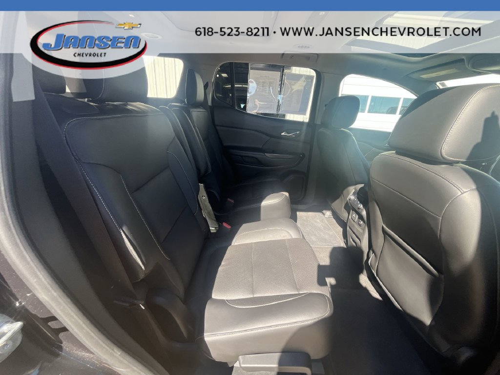 Used 2017 GMC Acadia SLT FWD image 27