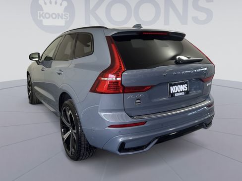 Used 2023 Volvo XC60 B5 Ultimate w/ Climate Package image 4