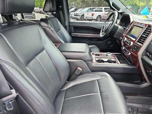 Used 2021 Ford Expedition XLT RWD image 10