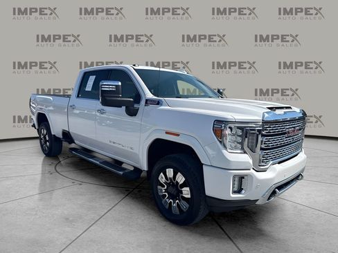 Used 2022 GMC Sierra 2500 Denali w/ Denali Ultimate Package AWD/4WD image 2