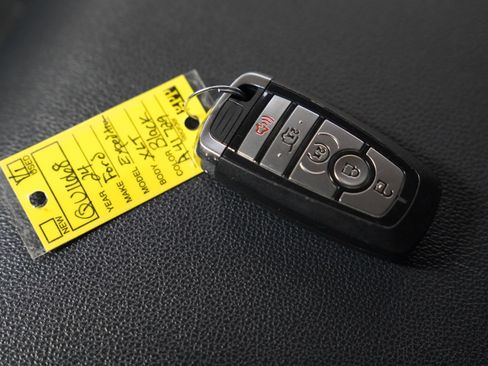 Used 2024 Ford Expedition XLT image 36