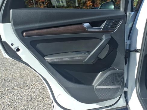 Used 2023 Audi Q5 2.0T Premium Plus w/ Premium Plus Package image 33