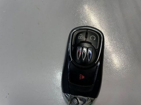Used 2025 Buick Encore GX Sport Touring AWD/4WD image 19