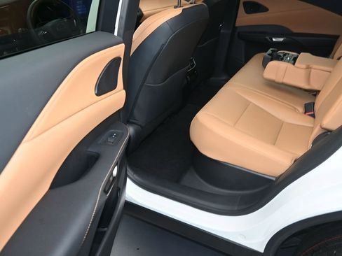 Certified 2024 Lexus RX 350 Premium Plus image 12