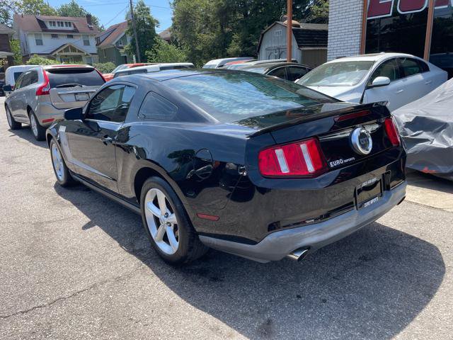 Used 2010 Ford Mustang GT RWD image 5