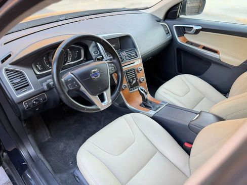 Used 2017 Volvo XC60 T6 Inscription w/ Climate Package AWD/4WD image 27