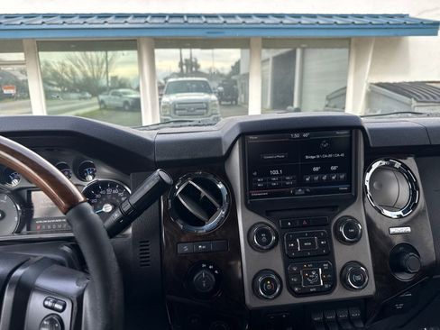 Used 2015 Ford F250 Platinum w/ FX4 Off-Road Package image 17