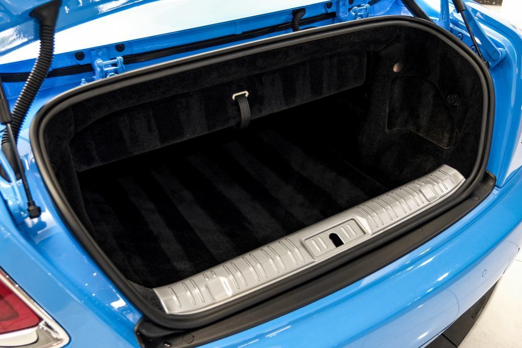 Used 2021 Rolls-Royce Dawn RWD image 58