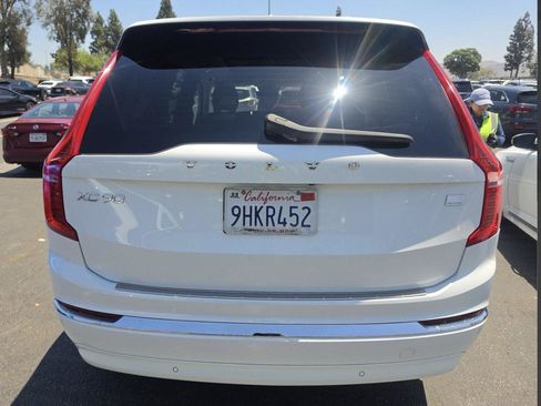 Used 2023 Volvo XC90 T8 Core AWD/4WD image 6