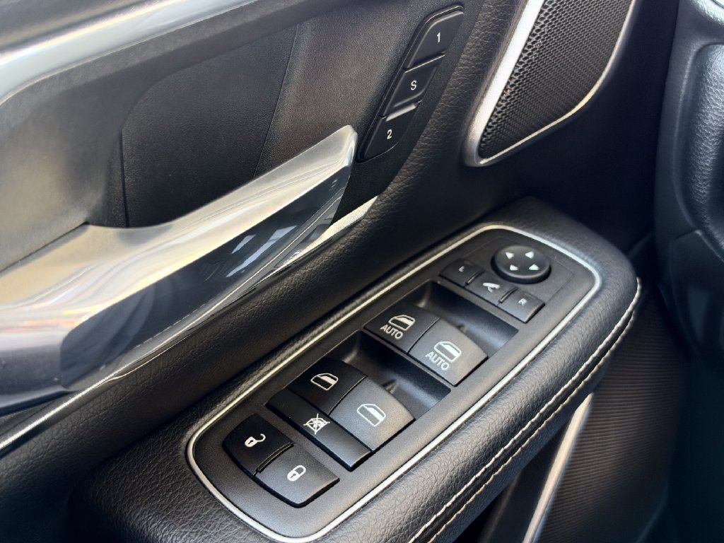 Used 2022 RAM 1500 Laramie AWD/4WD image 30