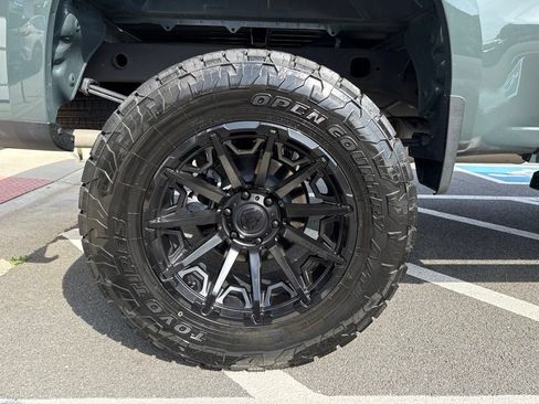 Used 2026 Chevrolet Silverado 1500 Custom Trail Boss AWD/4WD image 11