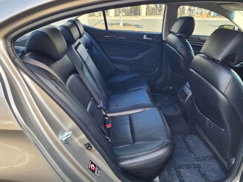 Used 2014 Kia Cadenza Premium image 19