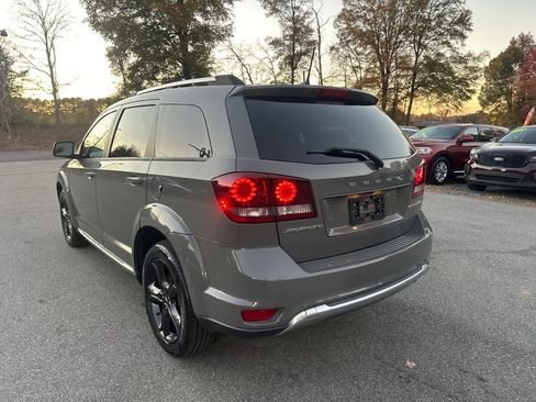 Used 2020 Dodge Journey Crossroad image 5