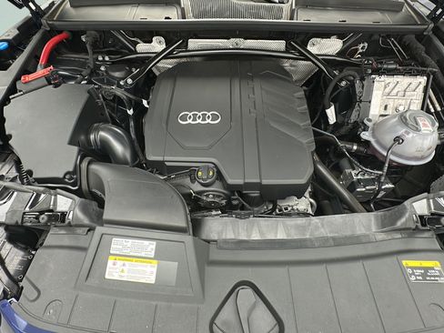 Used 2023 Audi Q5 2.0T Premium w/ Convenience Package AWD/4WD image 23