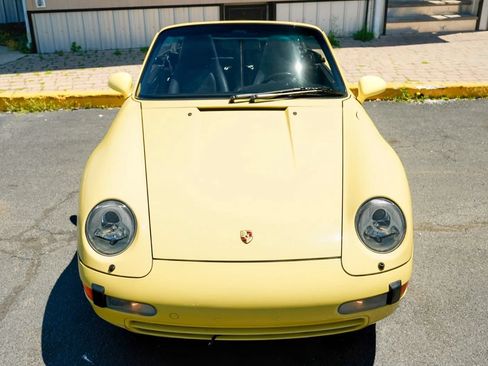 Used 1997 Porsche 911 Carrera RWD image 2