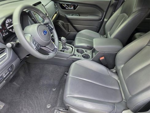 Used 2025 Subaru Forester Limited image 8