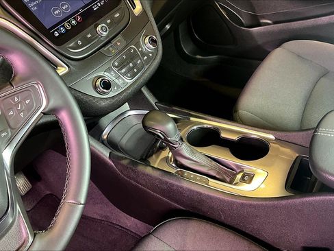 Used 2024 Chevrolet Malibu LT w/ Midnight Edition FWD image 18