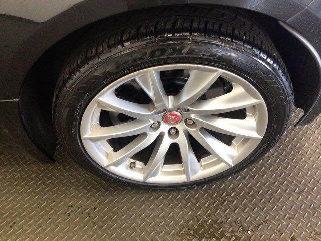 Used 2015 Jaguar F-TYPE Coupe RWD image 24