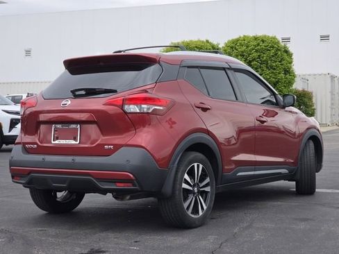Used 2020 Nissan Kicks SR FWD image 17
