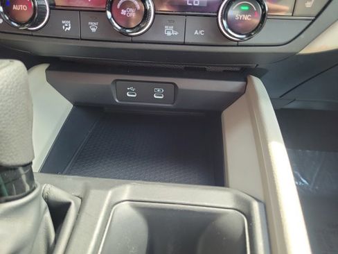 Certified 2024 Honda Accord EX image 30