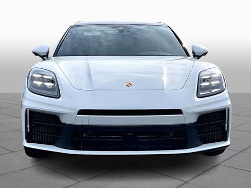 Used 2024 Porsche Panamera image 3