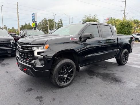 Used 2025 Chevrolet Silverado 1500 LT Trail Boss w/ Protection Package AWD/4WD image 3
