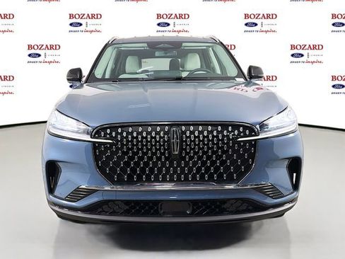 New 2026 Lincoln Aviator 2WD image 2