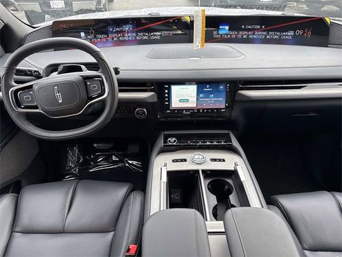 New 2025 Lincoln Navigator L Reserve w/ Jet Appearance Package image 16