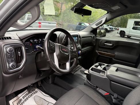 Used 2022 GMC Sierra 1500 Elevation w/ LPO, Elevation Black Package AWD/4WD image 13