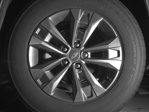 Used 2025 Chevrolet Equinox LT image 14