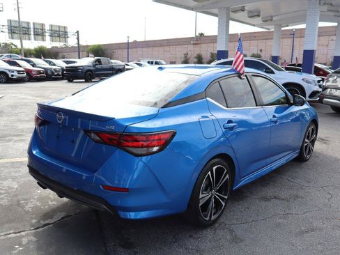Used 2022 Nissan Sentra SR w/ Electronics Package FWD image 4