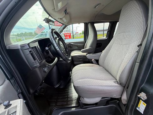 Used 2014 Chevrolet Express 3500 LT w/ LT Preferred Equipment Group RWD image 8