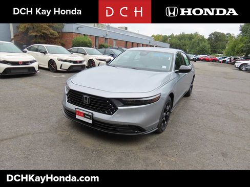 New 2025 Honda Accord SE image 1