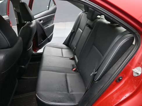 Used 2015 Toyota Corolla S Premium image 11