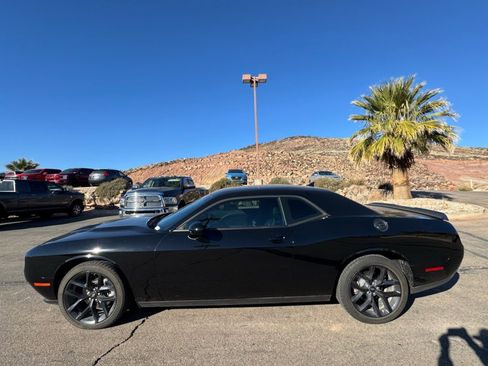 Used 2023 Dodge Challenger SXT w/ Plus Package image 2