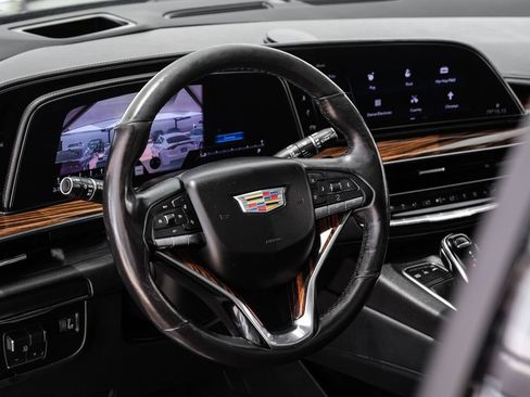 Used 2021 Cadillac Escalade ESV Premium Luxury w/ Performance Package RWD image 13
